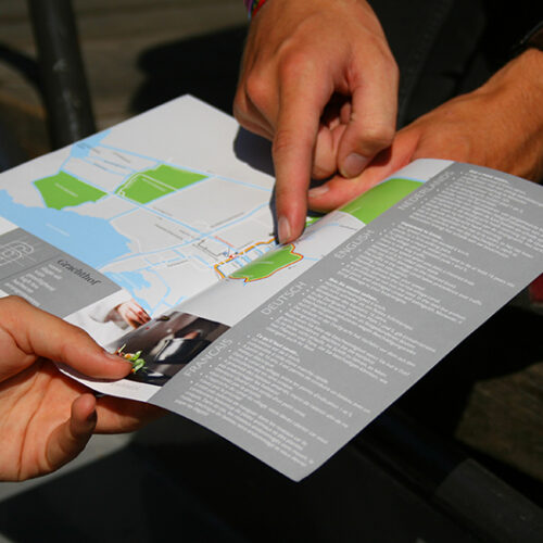 Giethoorn-fluisterboot-doen-kado-uitje-cadeau-geven-belevenis2